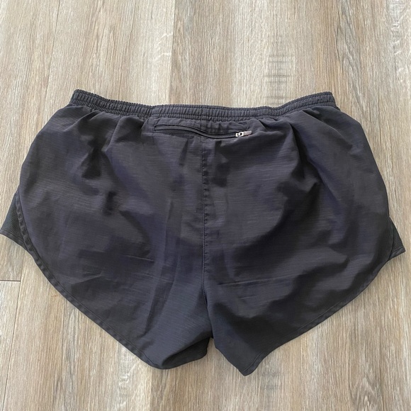 Nike Dri Fit Tri Color Running
Shorts Womans Mediun Athletic Activewear Exercise - Picture 3 of 7